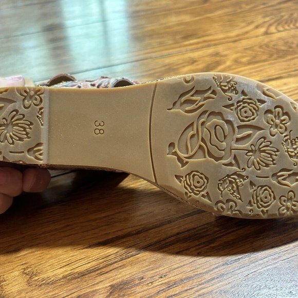 L'Artist Sandal by Spring Step - Picture 9 of 10